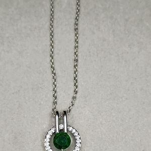 New Green Pendant Necklace
